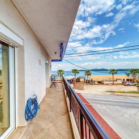 Upper Deck Apt. Apartment Nea Peramos  Exterior photo